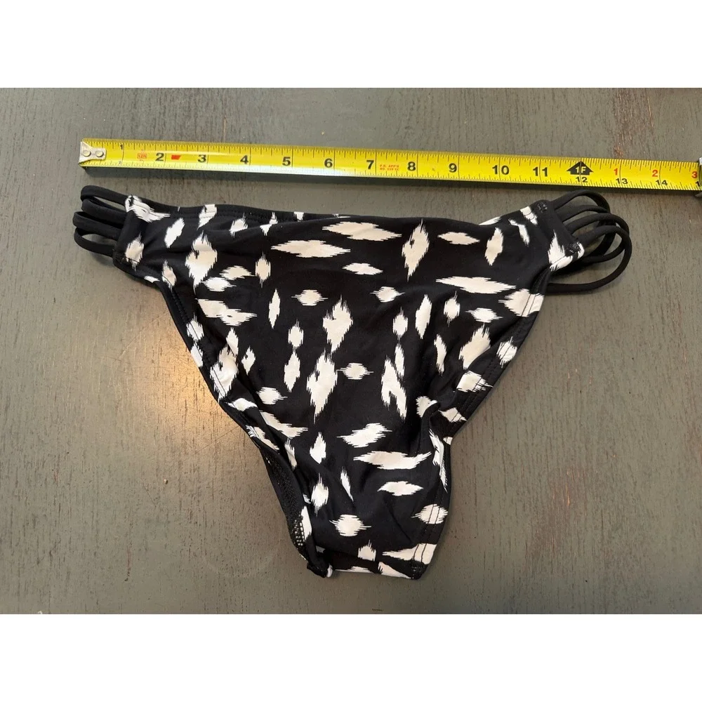 L*Space Bikini Bottoms XS Black White Strappy Side Full Cut Swimwear RN 130061